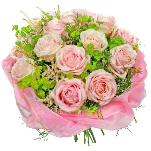 kompozycja romantyczna, kompozycja różowych róż i zieleni dekoracyjnej, 13 różowych róż, owinięte różową organzą