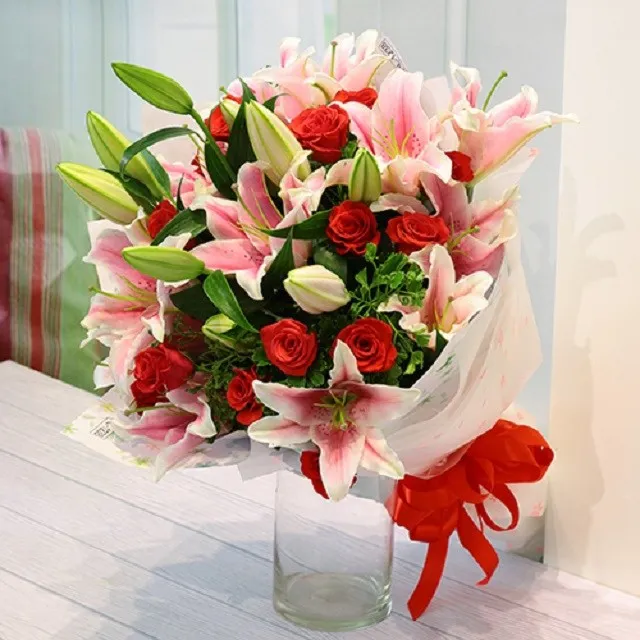 Roses and Lilies Bouquet - Vietnam