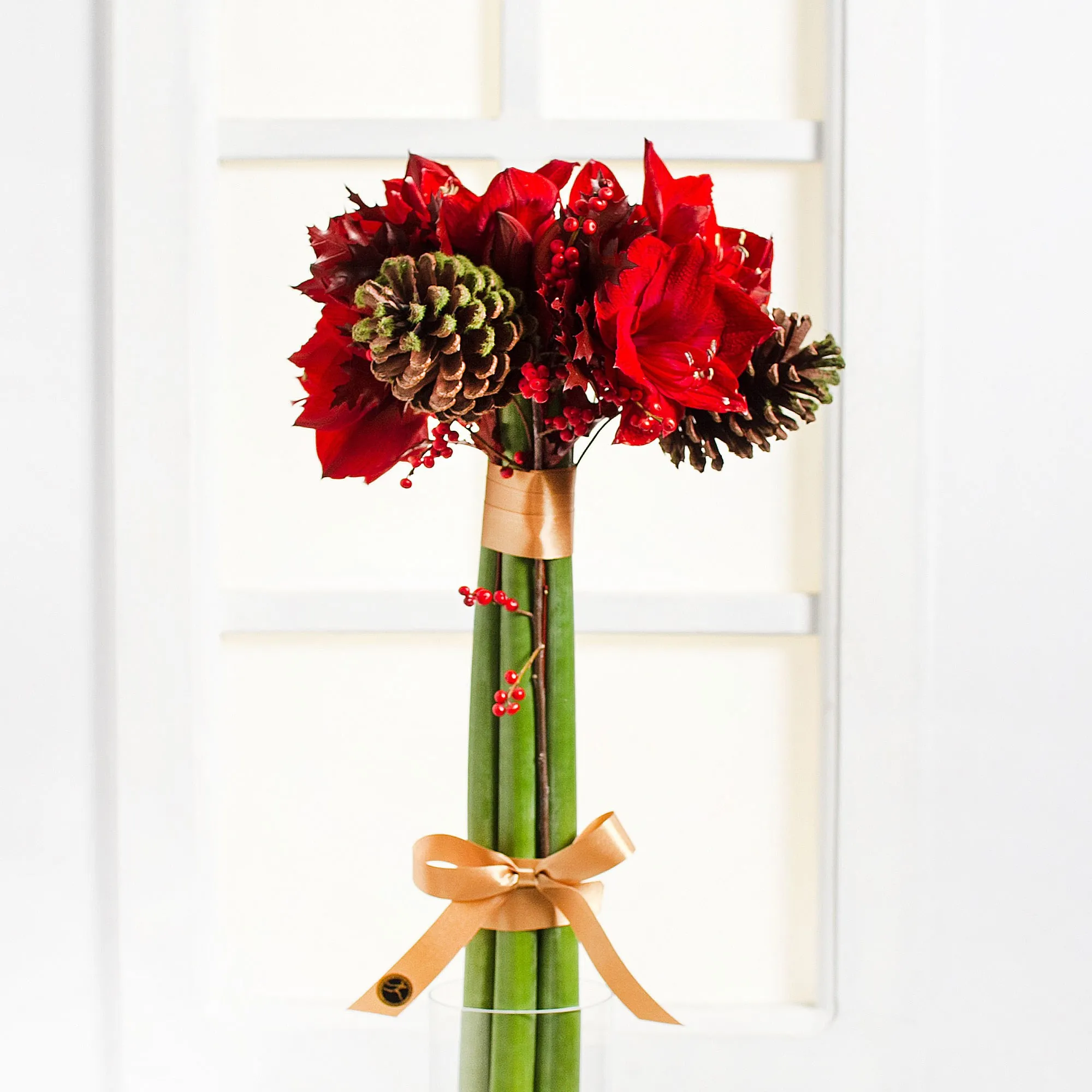 Elegant Bouquet with Amaryllis - Lithuania