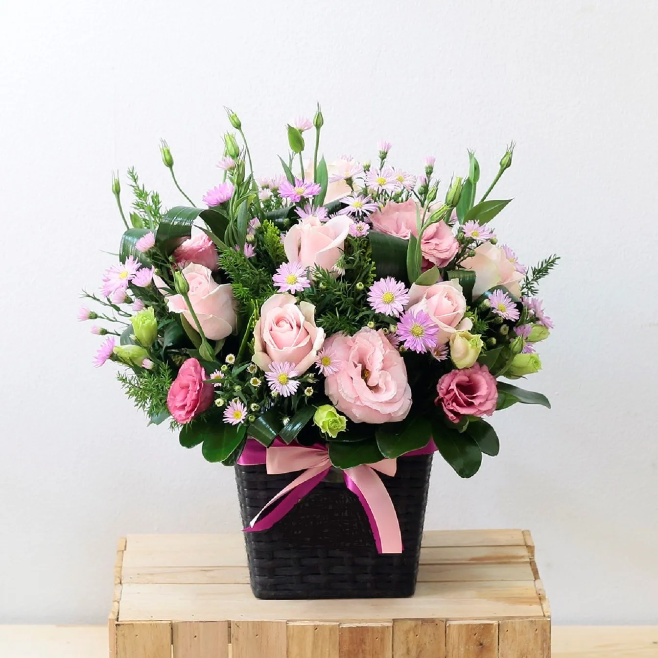 Pink tonings Flowers in Basket - Vietnam