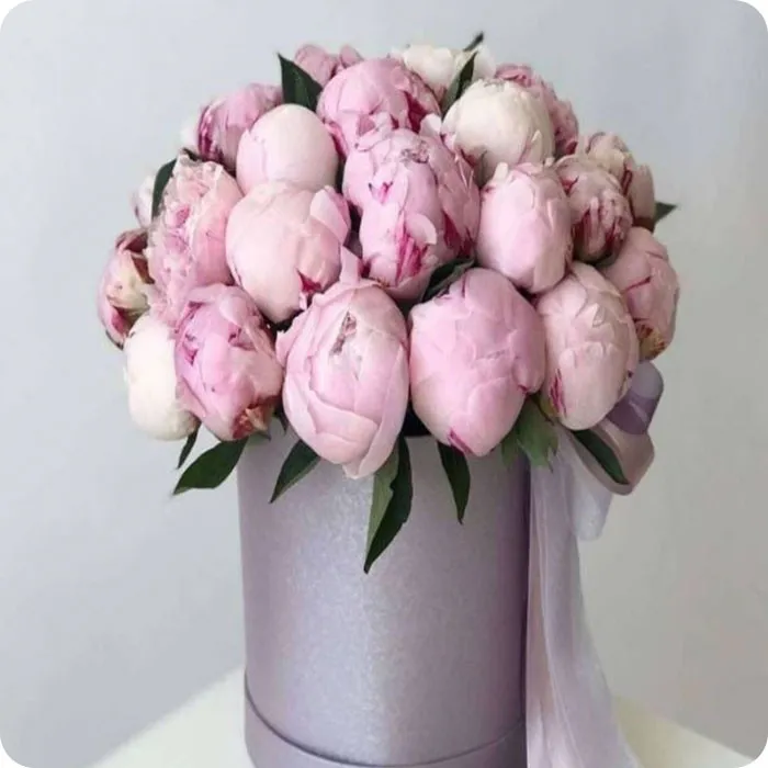 Flowerbox Perfection - Poczta Kwiatowa® piękne kwiaty do Wrocławia