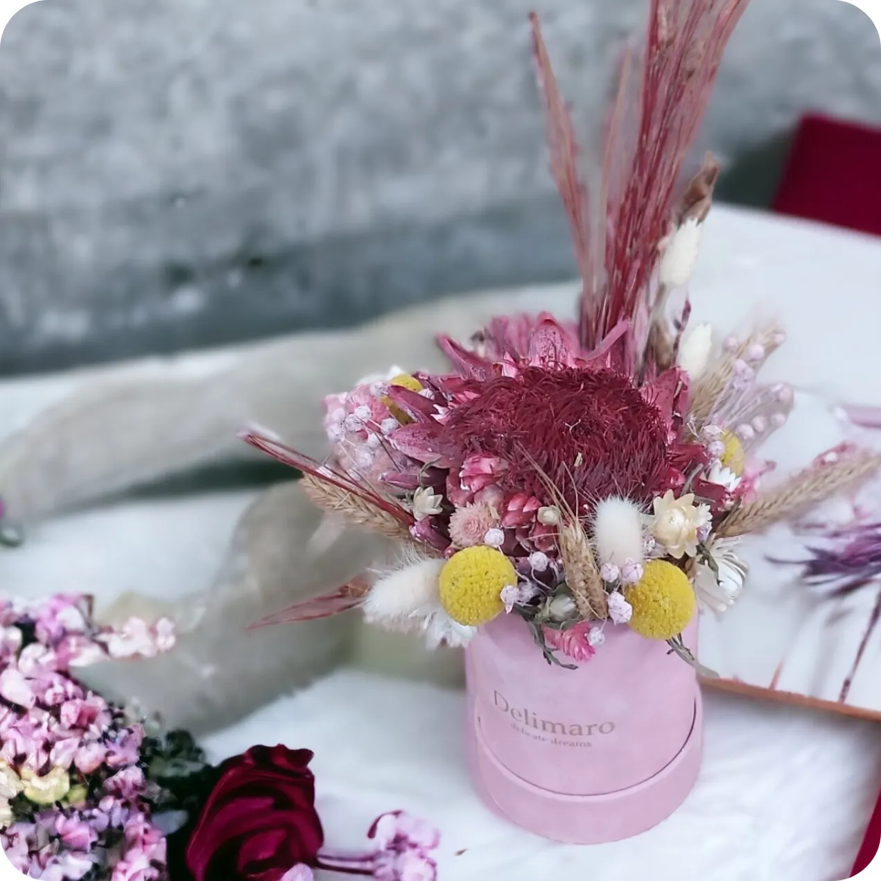 Flowerbox z proteą - Poczta Kwiatowa® piękne kwiaty do Warszawa