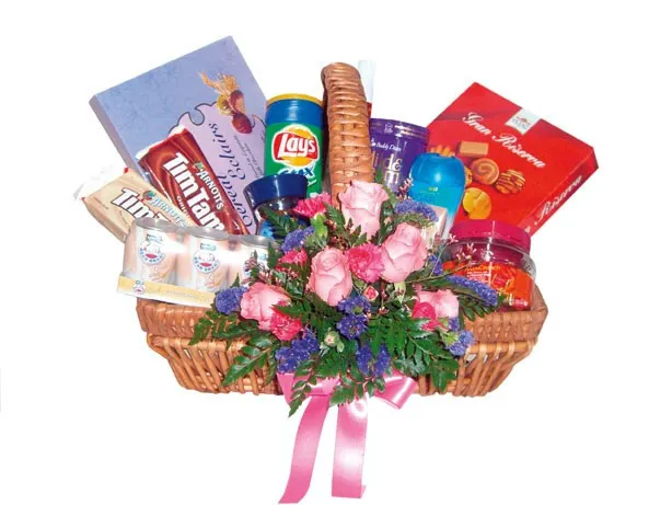 Gourmet Basket with Flowers - Thailand