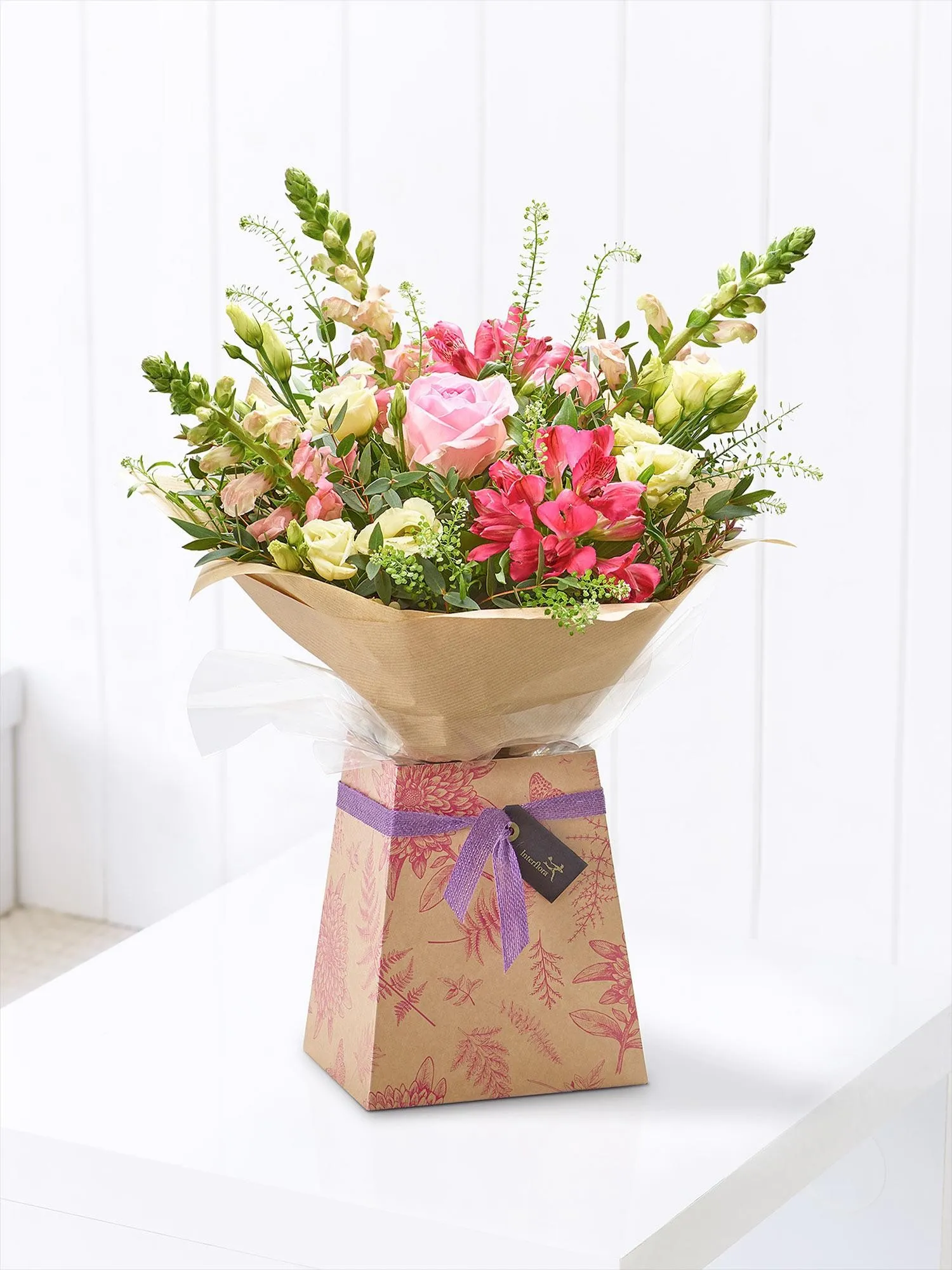 HOT SUMMER GIFT BOX
