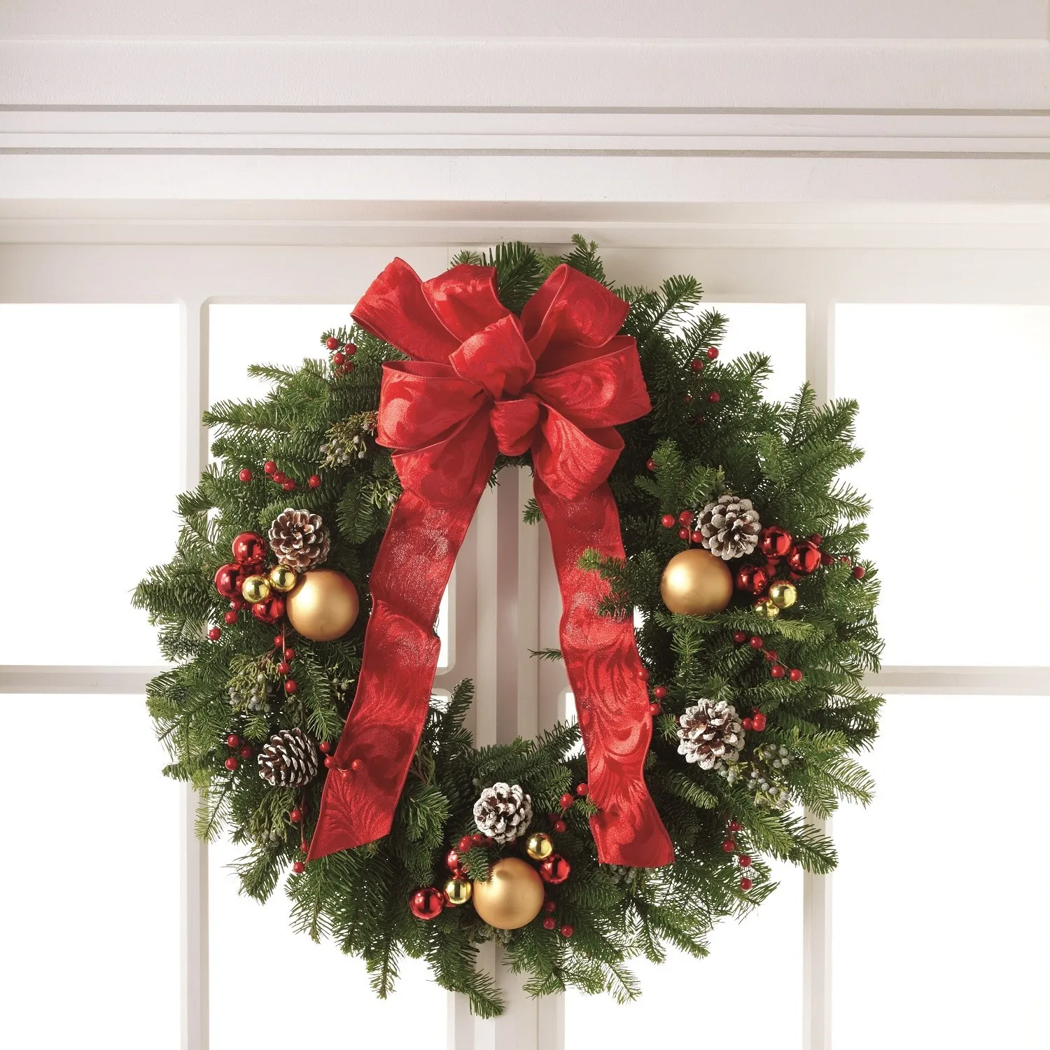 Winter Wonders Wreath - Panama