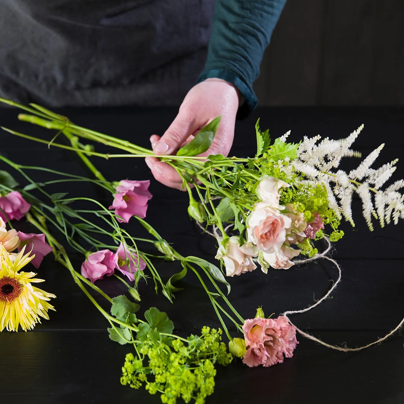 Bouquet of seasonal cut flowers, Designers Choice - Norway