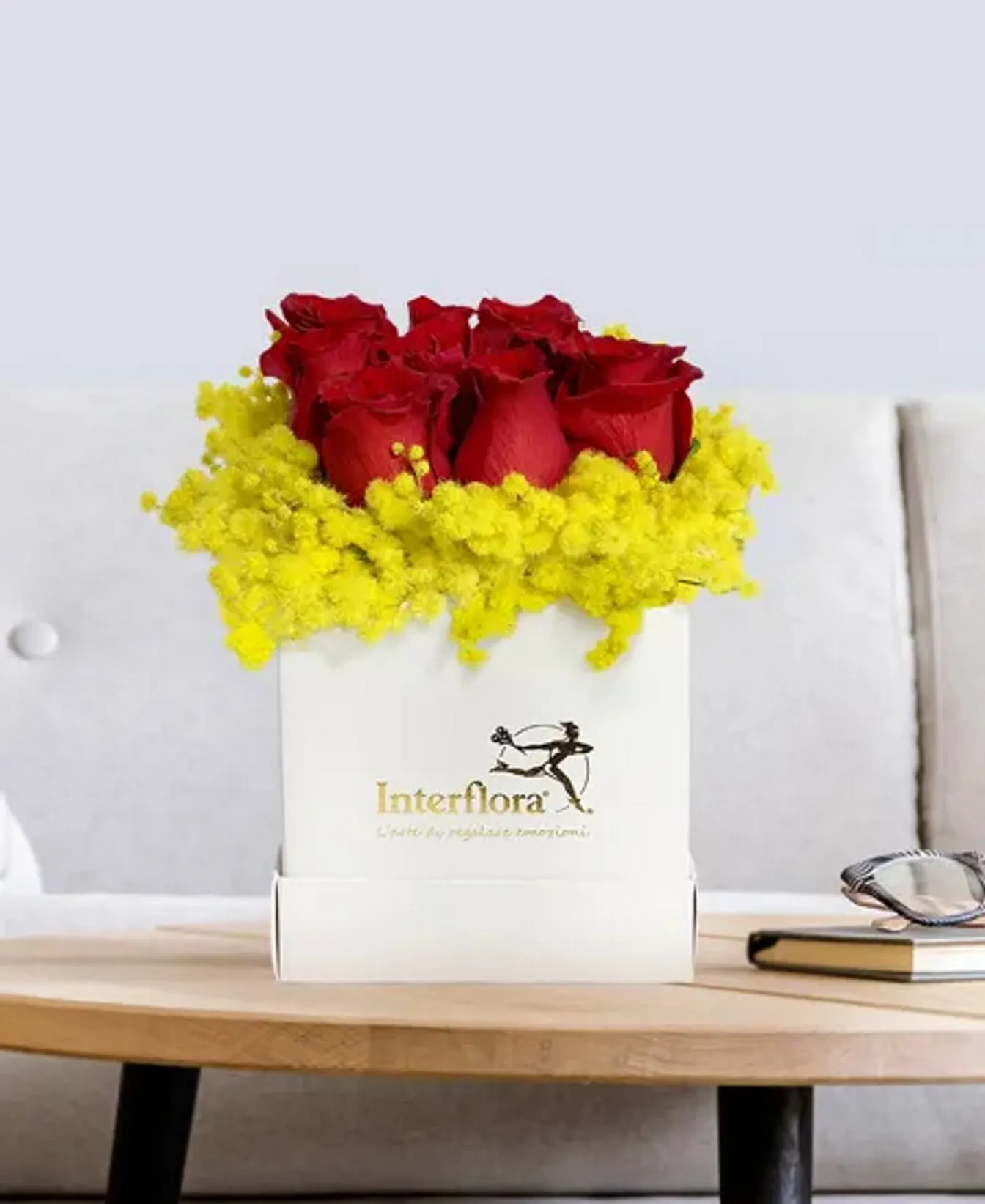 Flowerbox uroczy darmowa dostawa, Interflora, Poczta Kwiatowa, dostawa Kwiatów do Włoch, kwiaty dla kobiet z dostawą za granicą, kwiaty bukiety dostawa Włochy