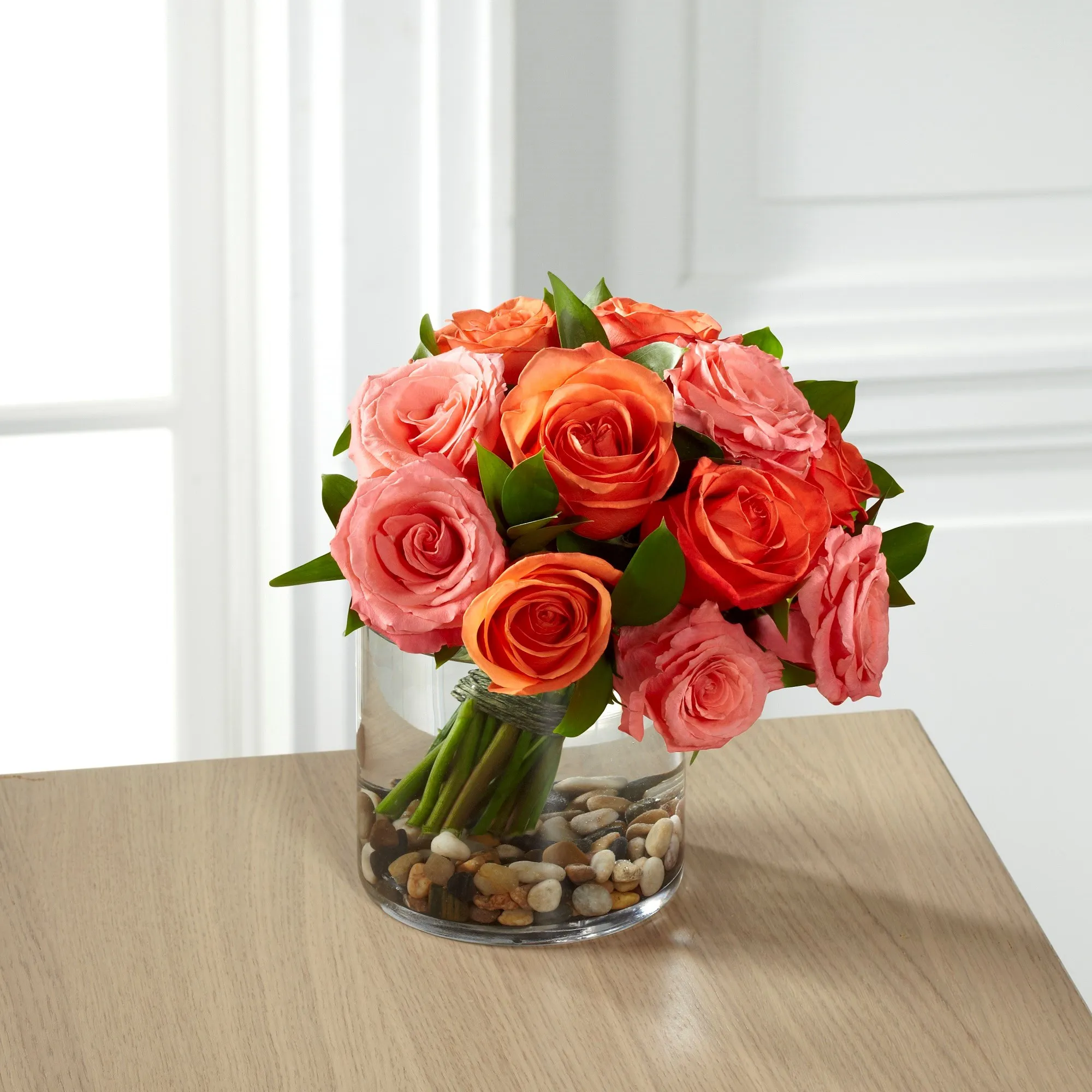 E8-5235 Blazing Beauty™ Rose Bouquet - Trinidad & Tobago