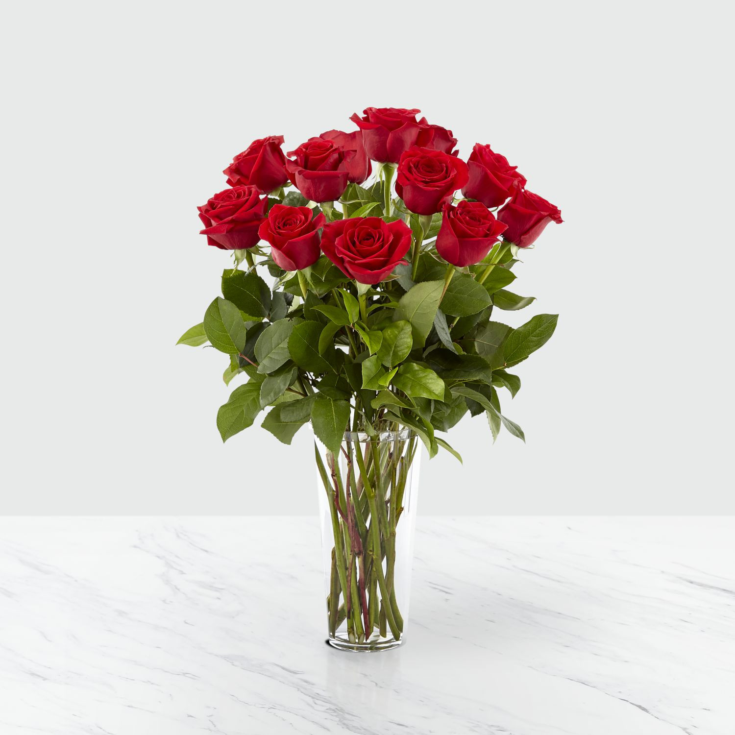 czerwone róże, 12 czerwonych róż, darmowa dostawa, Interflora, Poczta Kwiatowa, dostawa Kwiatów do, kwiaty dla kobiet z dostawą za granicą, kwiaty na cały świat, bukiety za granicę, kwiaty dostawą za granicą