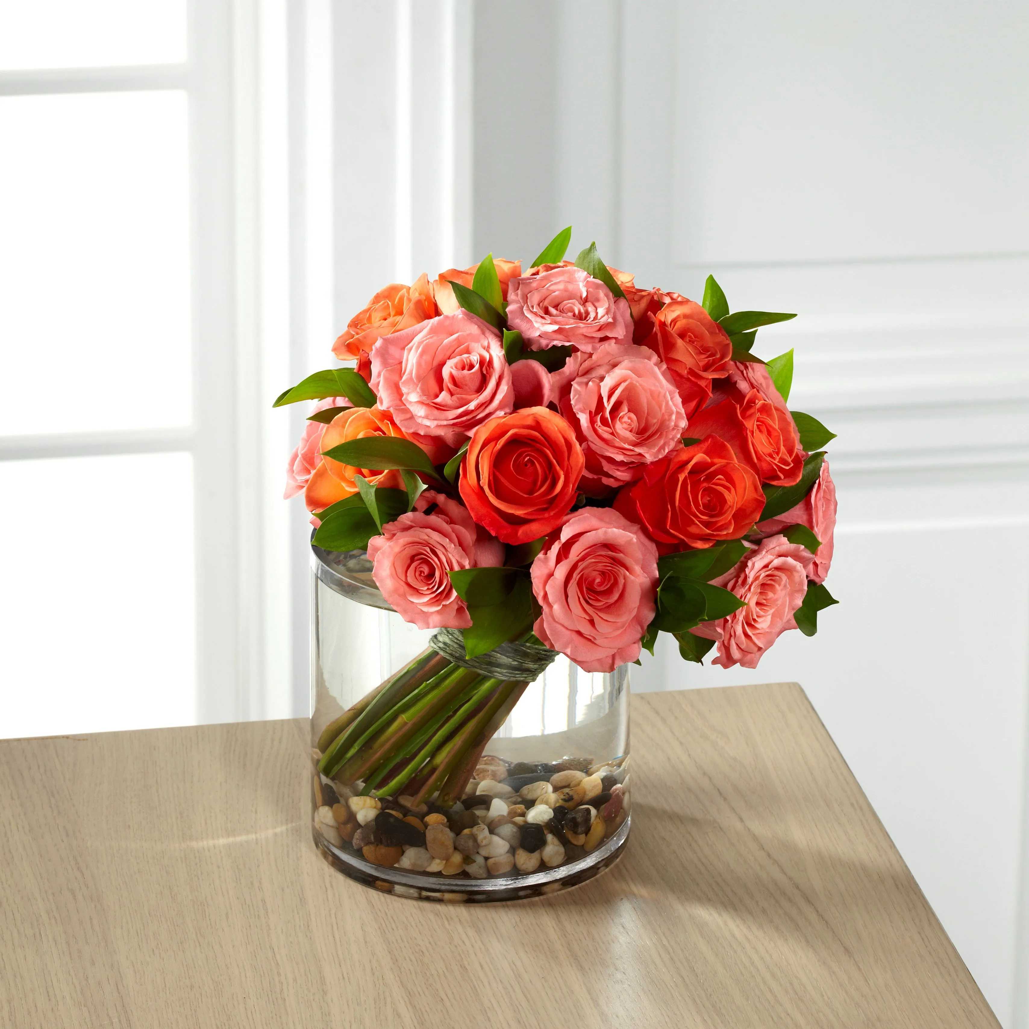 The FTD Blazing Beauty Rose Bouquet - Chile