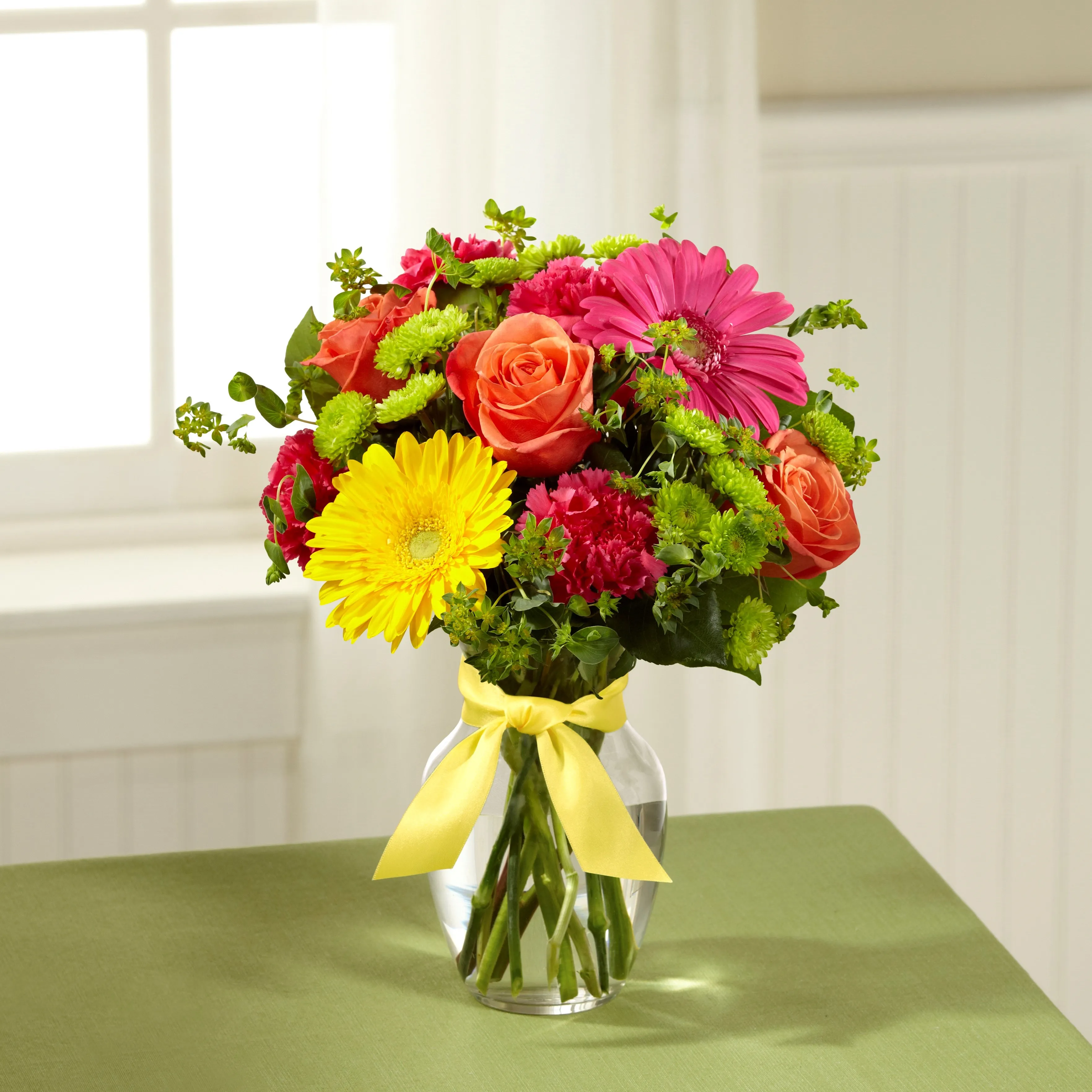 The FTD Bright Days Ahead Bouquet - Panama