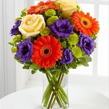 Rays Of Solace Bouquet - Venezuela