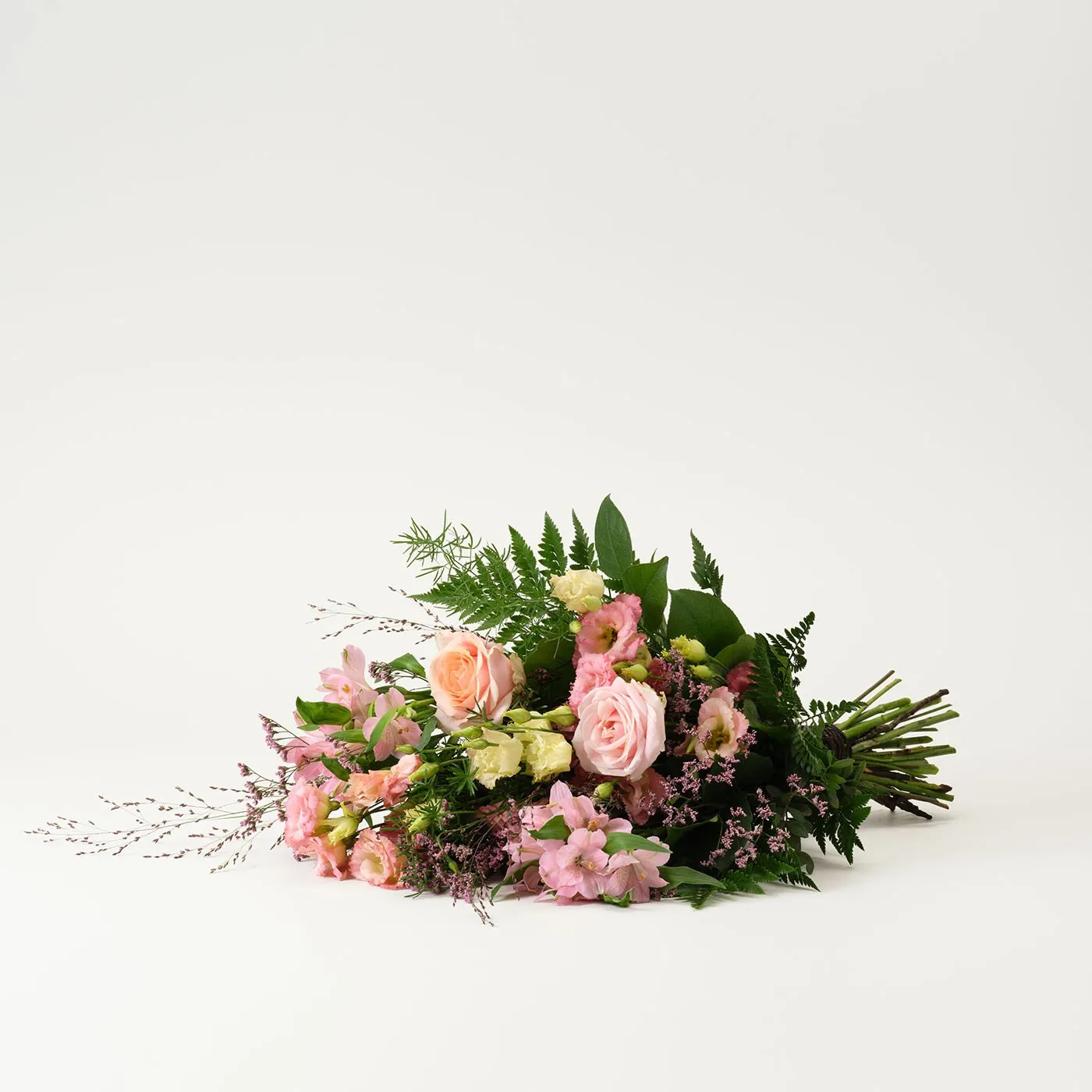 Funeral bouquet in pink - Sweden