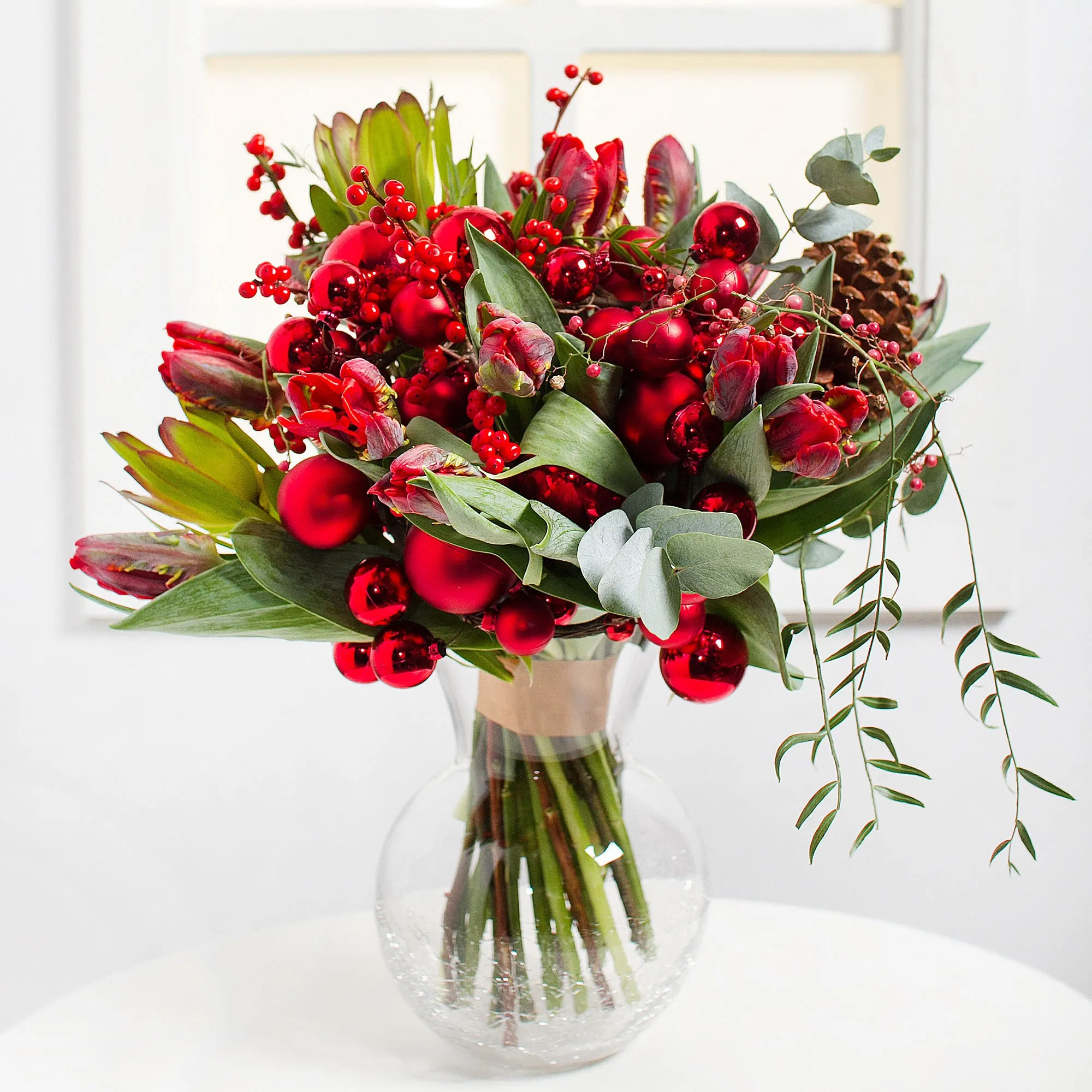 Shining Red Christmas Bouquet - Lithuania