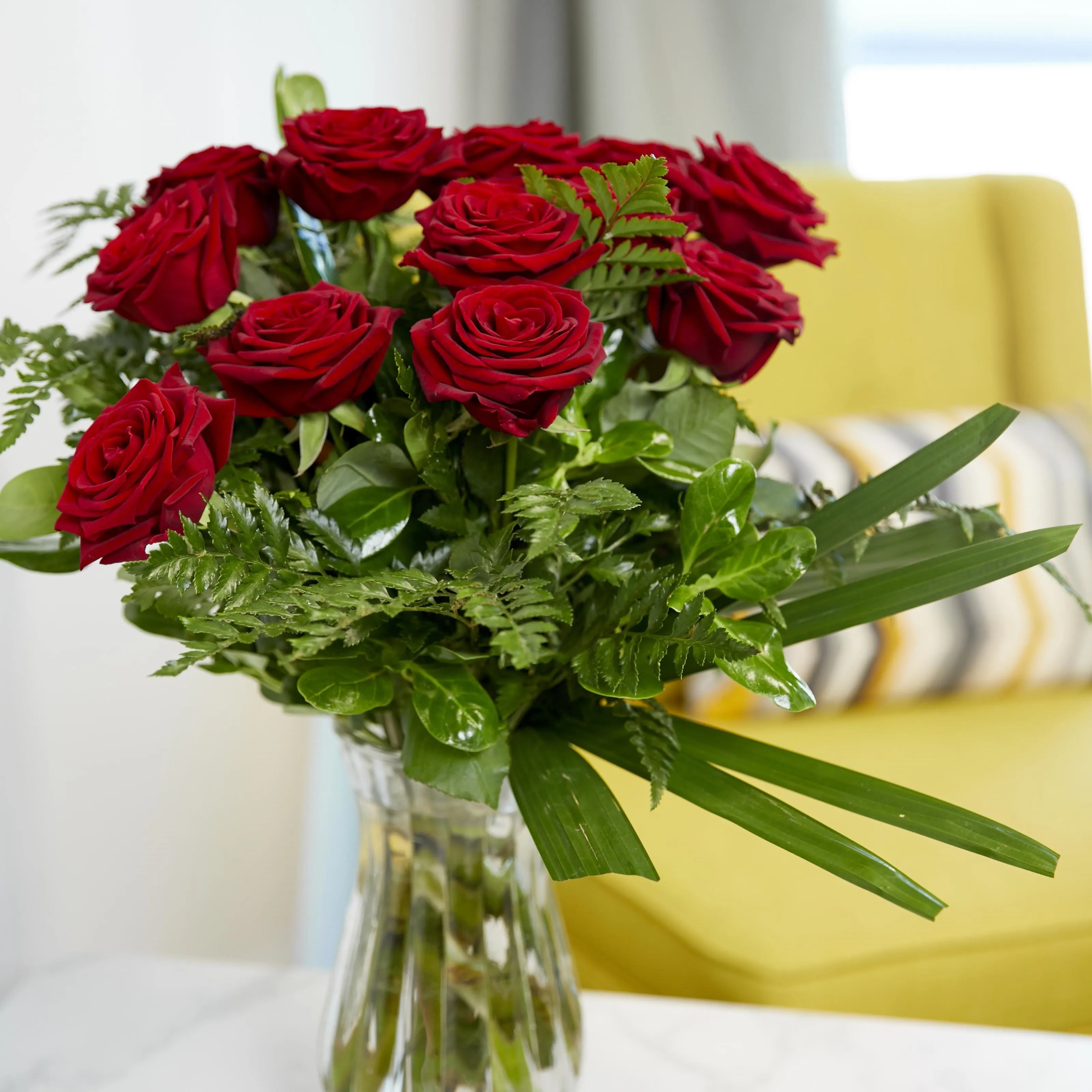 12 roses long stemmed - China