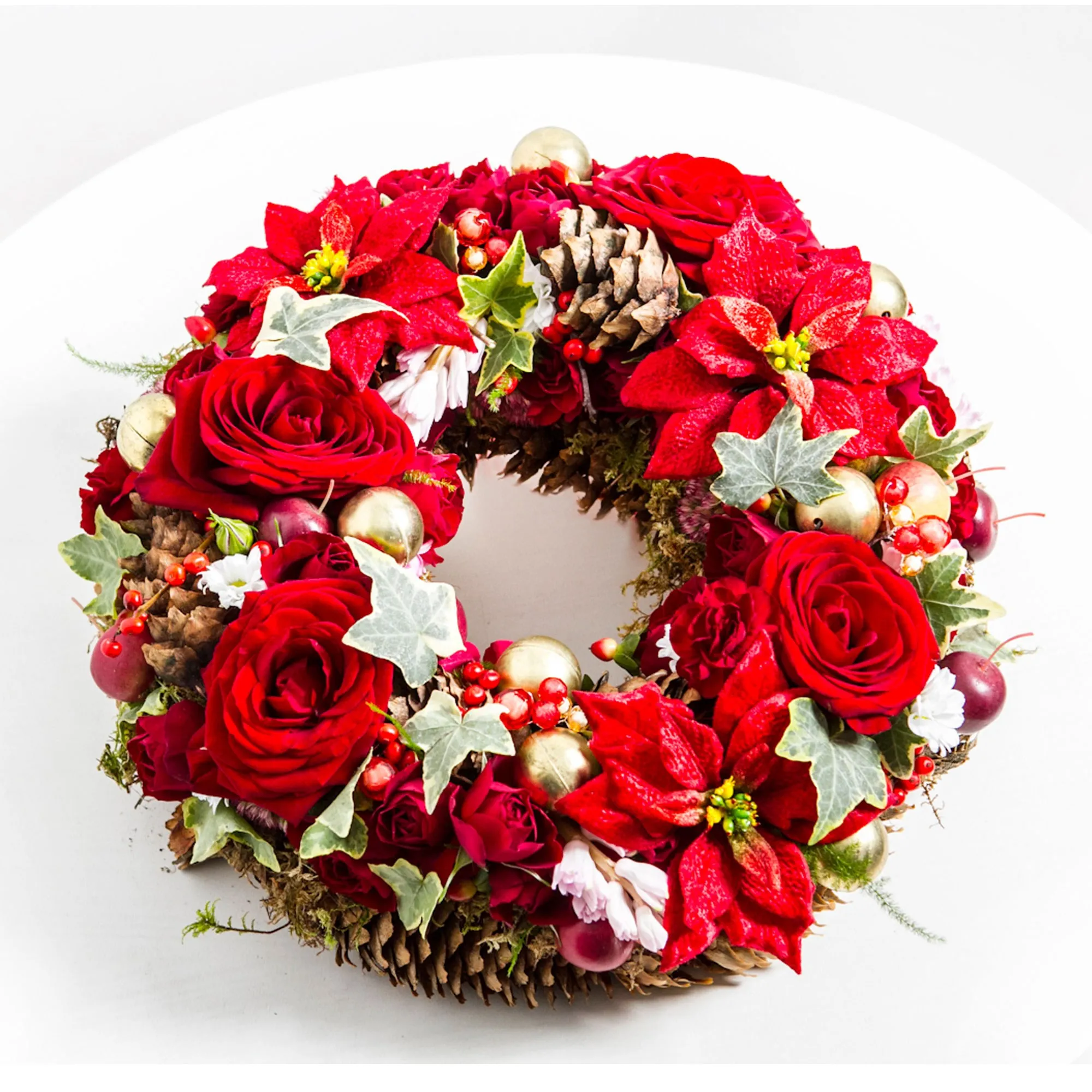 Christmas Wreath with Flowers - Estonia