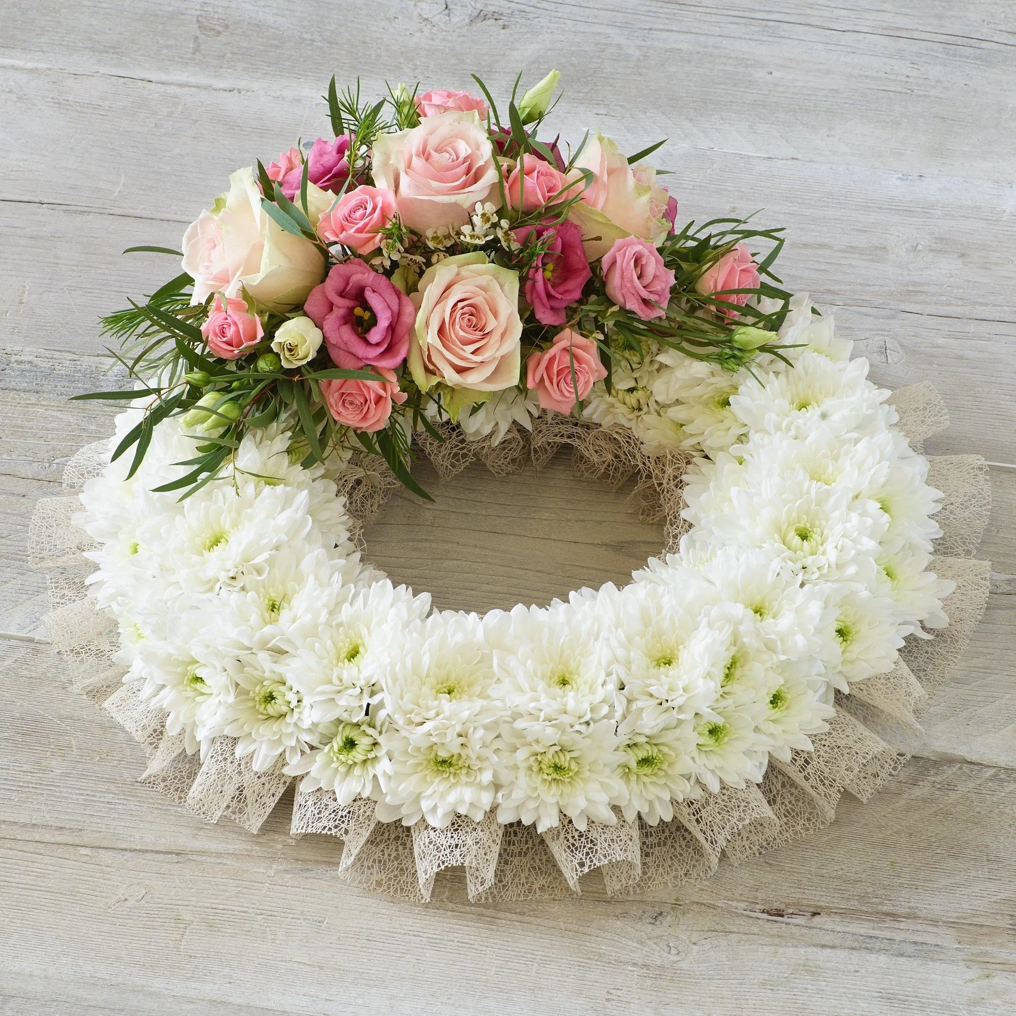 Large Traditional Pink Wreath - United Kingdom