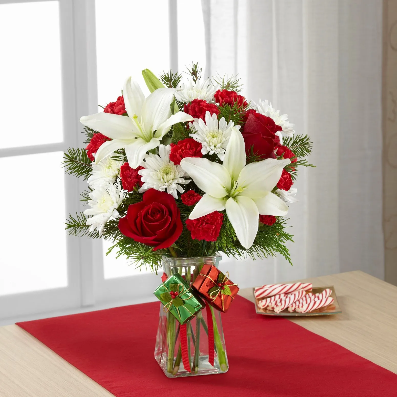 Joyous Holiday Bouquet Stnd - Trinidad & Tobago