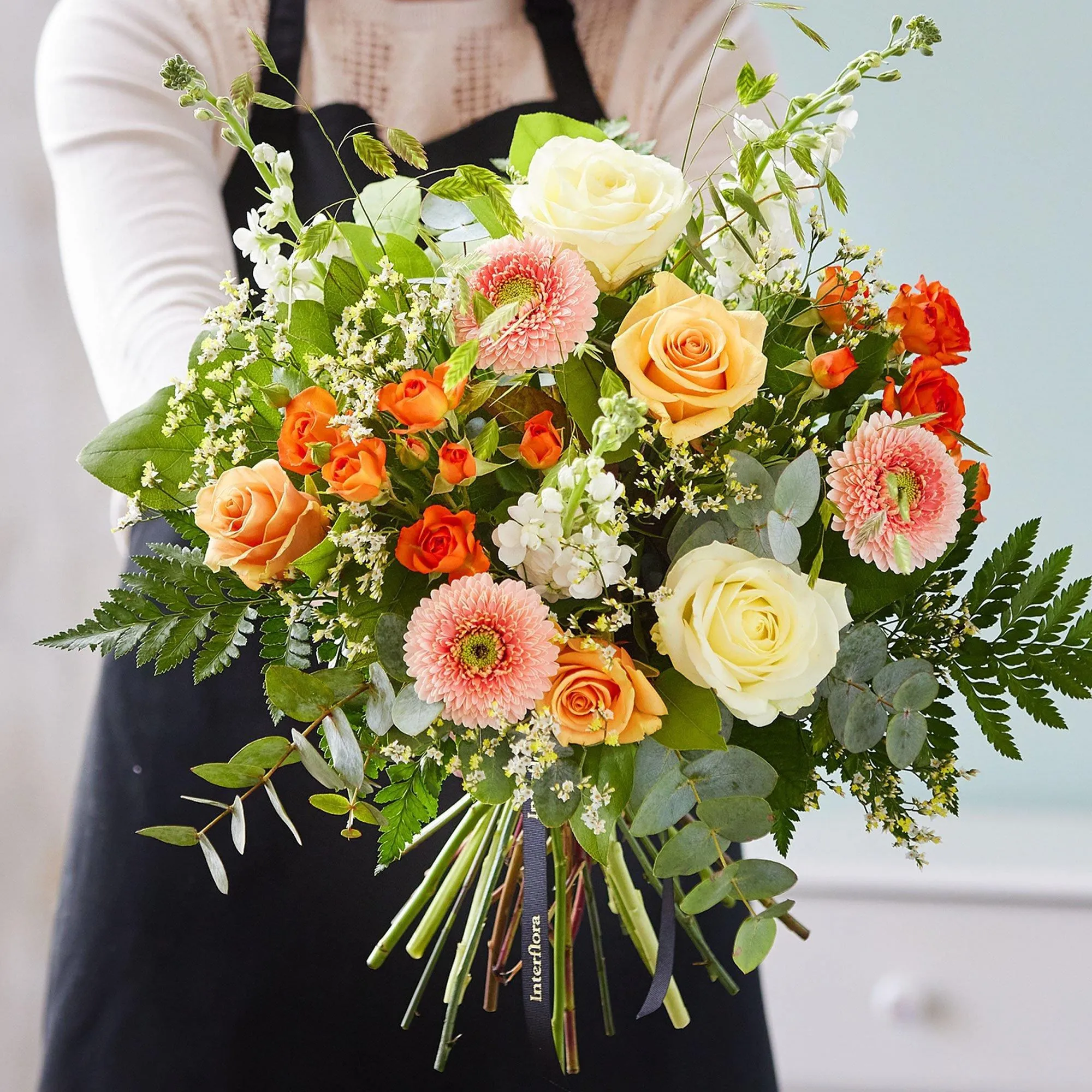 EXTRA LARGE FLORIST CHOICE HAND-TIED - Gibraltar