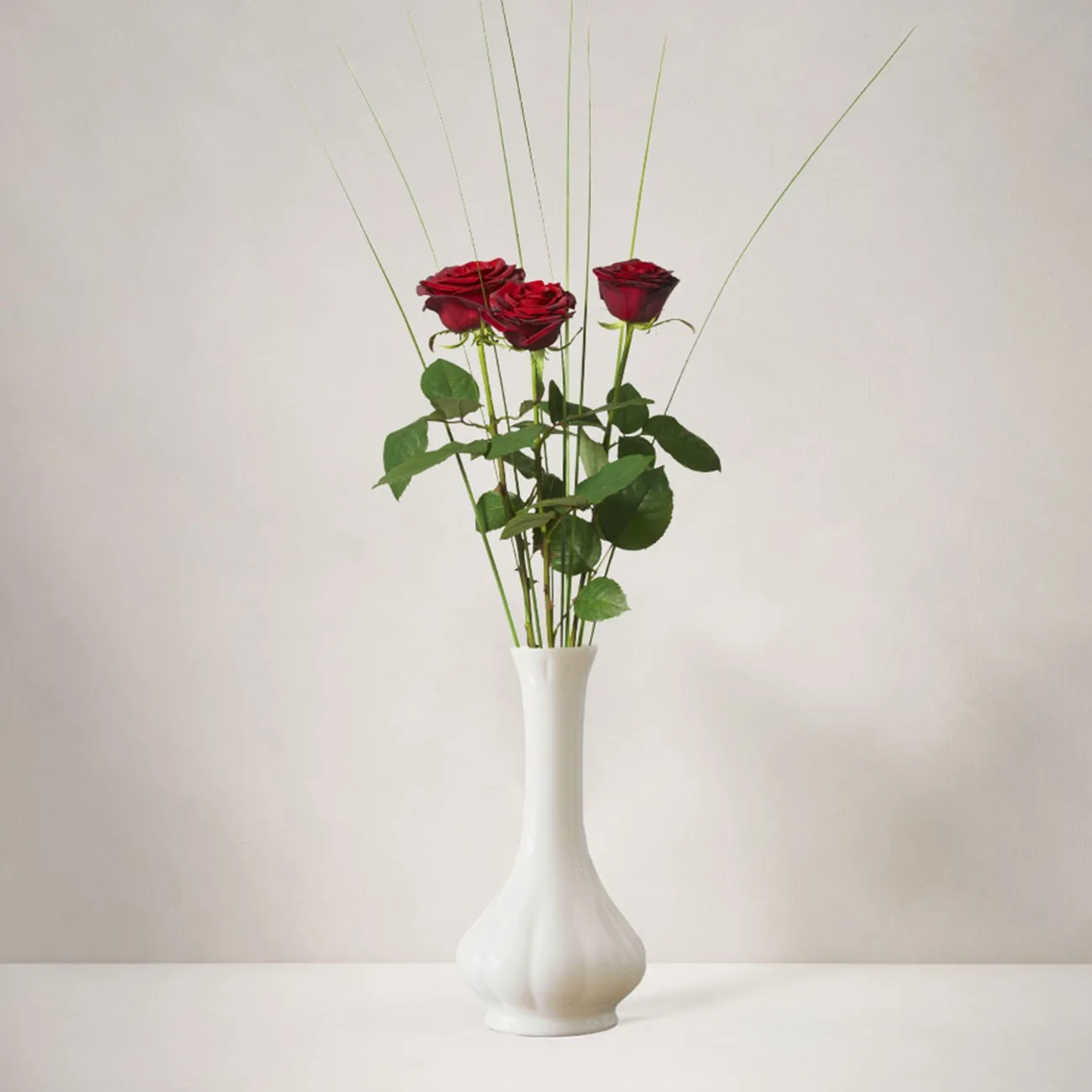 Bouquet with 3 red roses - Sweden