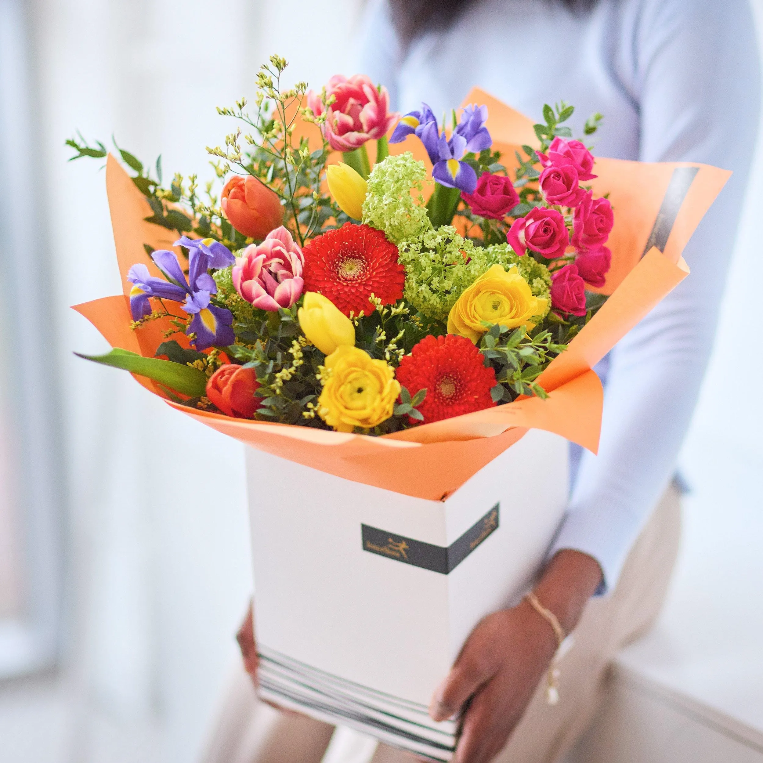 Lovely Classic Spring Bouquet - United Kingdom