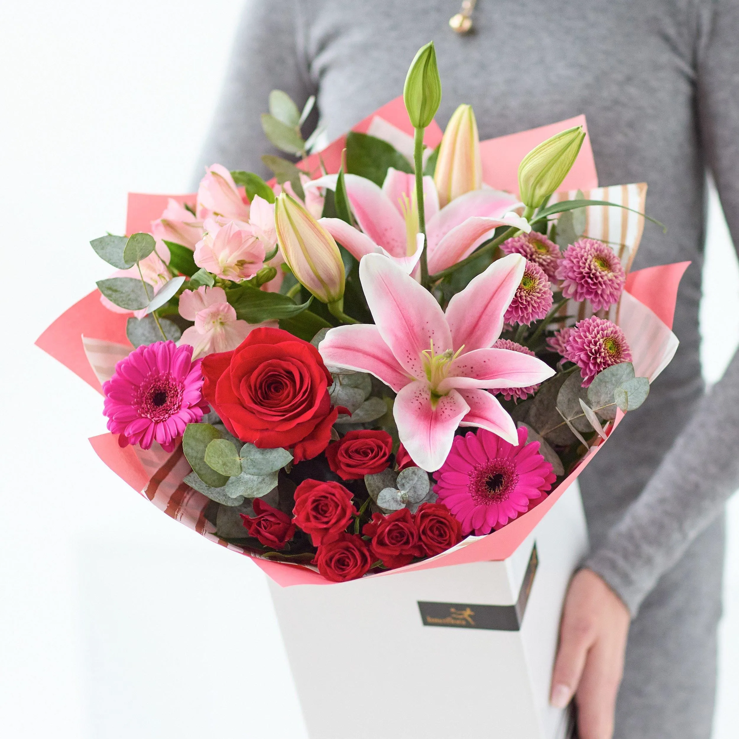 Valentine's Mixed Bouquet - United Kingdom