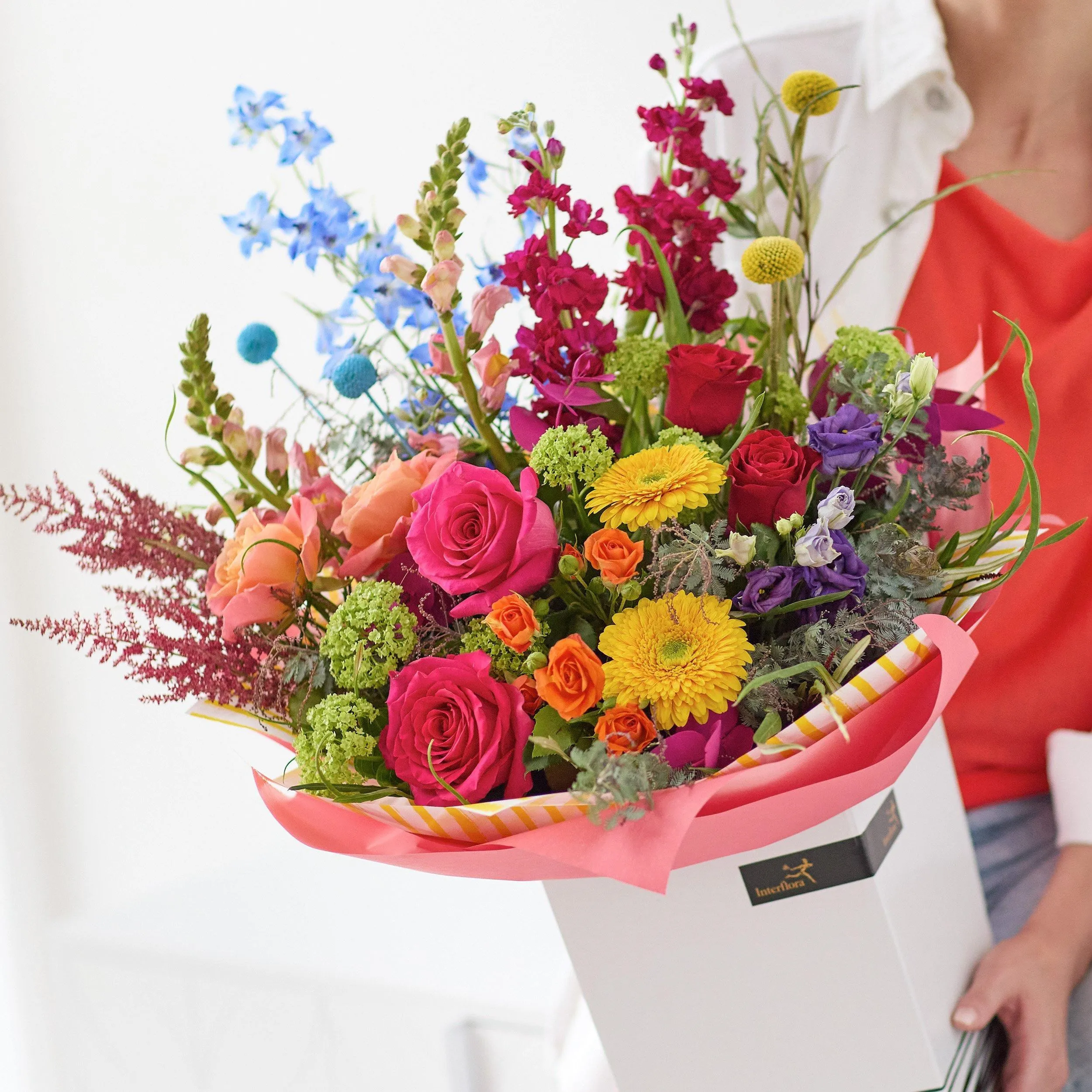 Luxury Rainbow Mix Valentine's Bouquet - Gibraltar