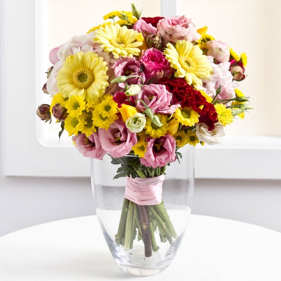 Mixed colourful bouquet