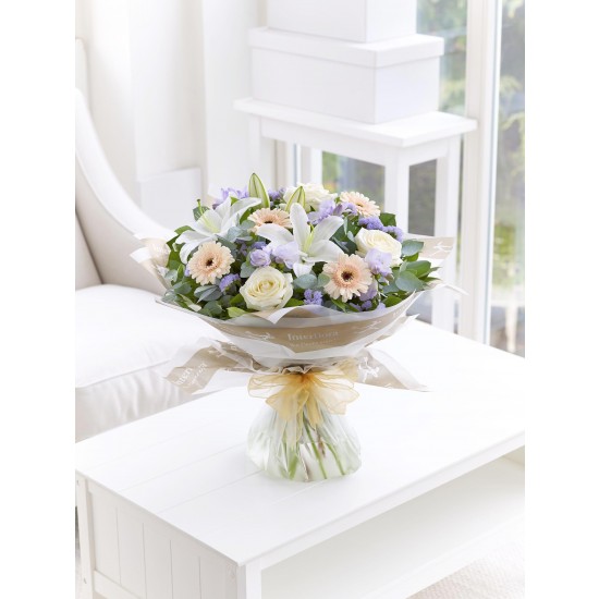 SOFT PASTELS SCENTED SYMPATHY HAND-TIED