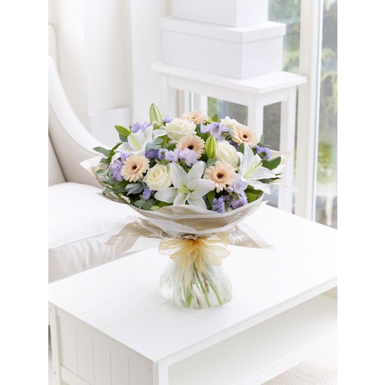 LARGE SOFT PASTELS SCENTED SYMPATHY HAND-TIED
