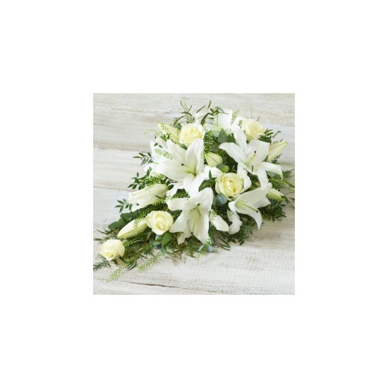 Wiązanka pogrzebowa biała z lilii i róż (średnia)