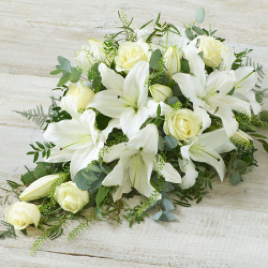Wiązanka pogrzebowa biała z lilii i róż (średnia)