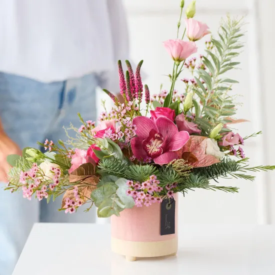 Trending Winter Arrangement