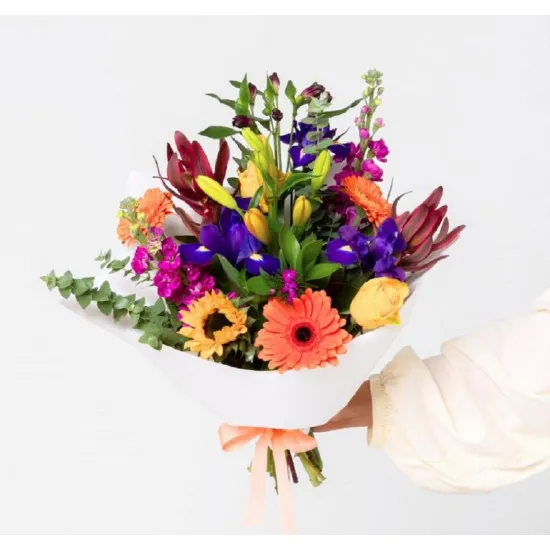 Seasonal Bright Bouquet