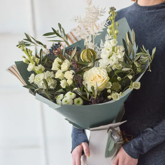 On Trend Winter Bouquet.