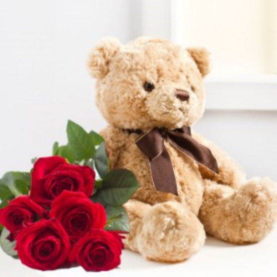 SEVEN RED ROZES AND TEDDY BEAR