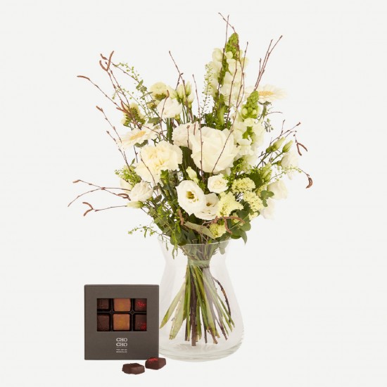 White airy bouquet with chocolate