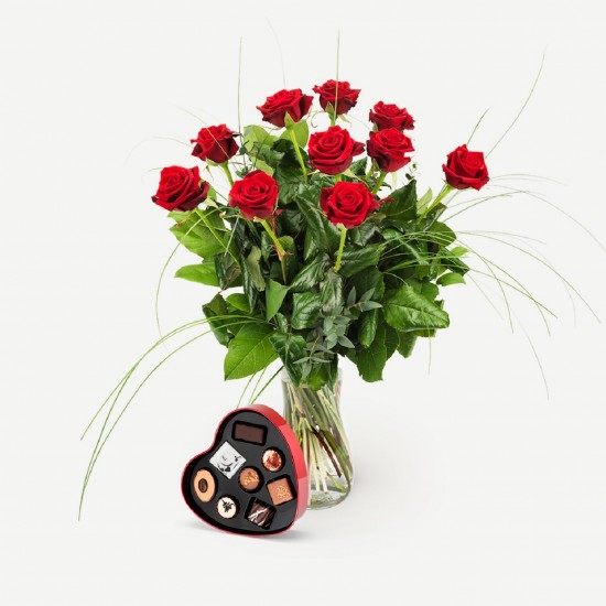 Red roses with chocolate filled metal heart