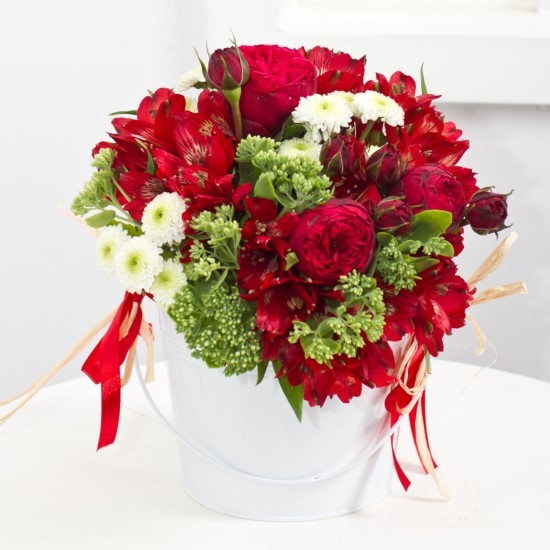 Red florist's fantasy bouquet