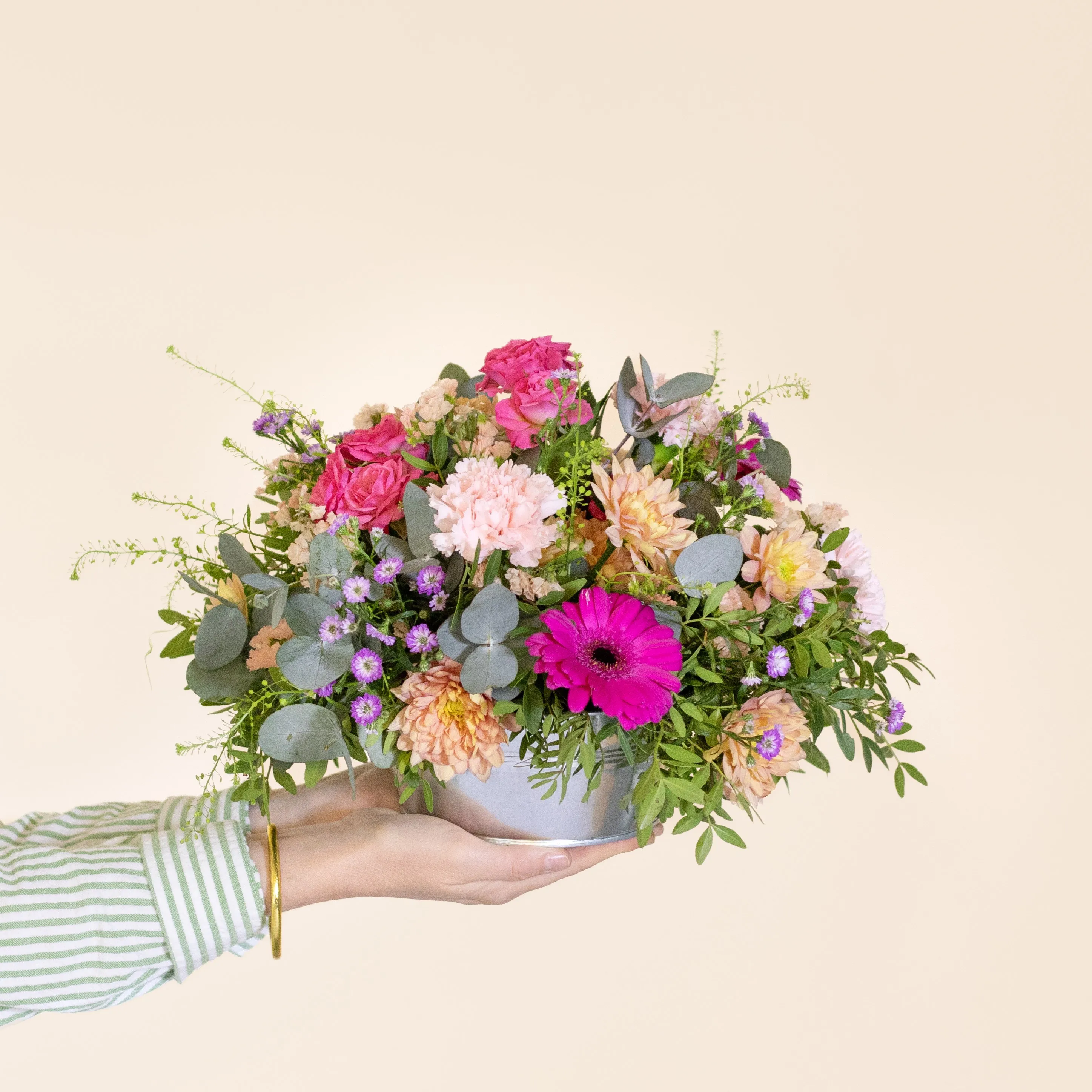 Sicilia - mixed centerpiece with flowers - Spain