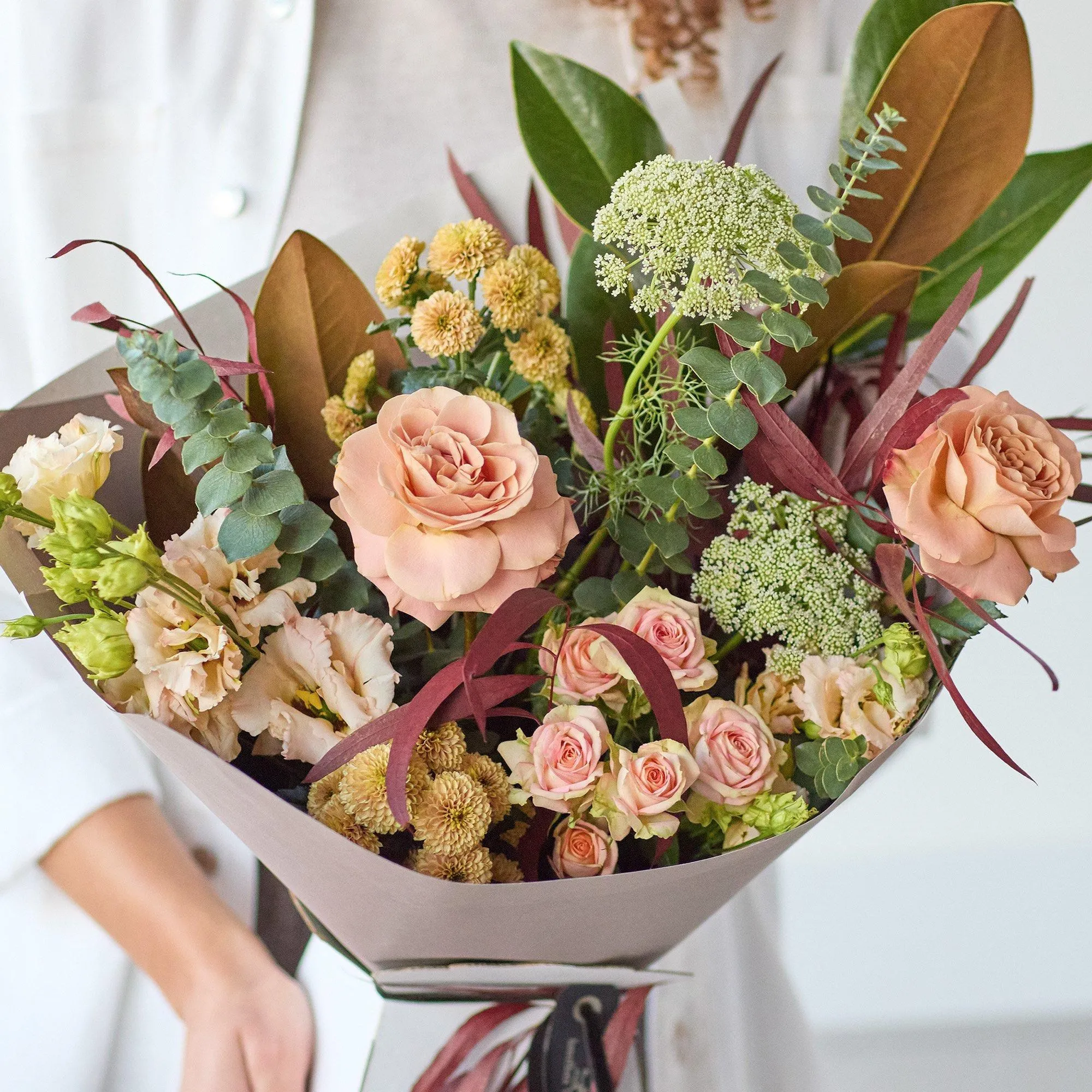 Tranquil Forest Trending Bouquet. - Wielka Brytania