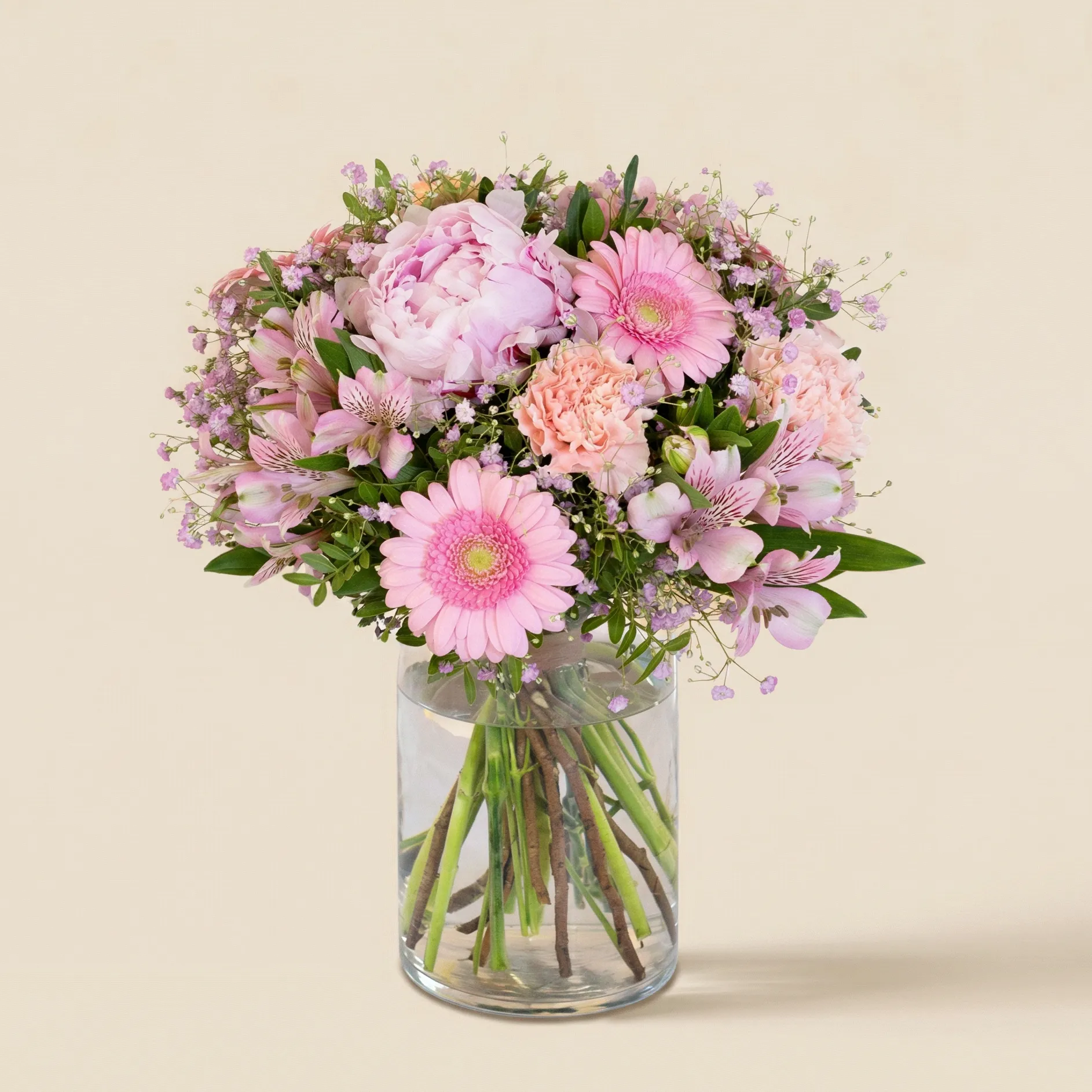 Petit bouquet de saison avec pivoines - With peonies