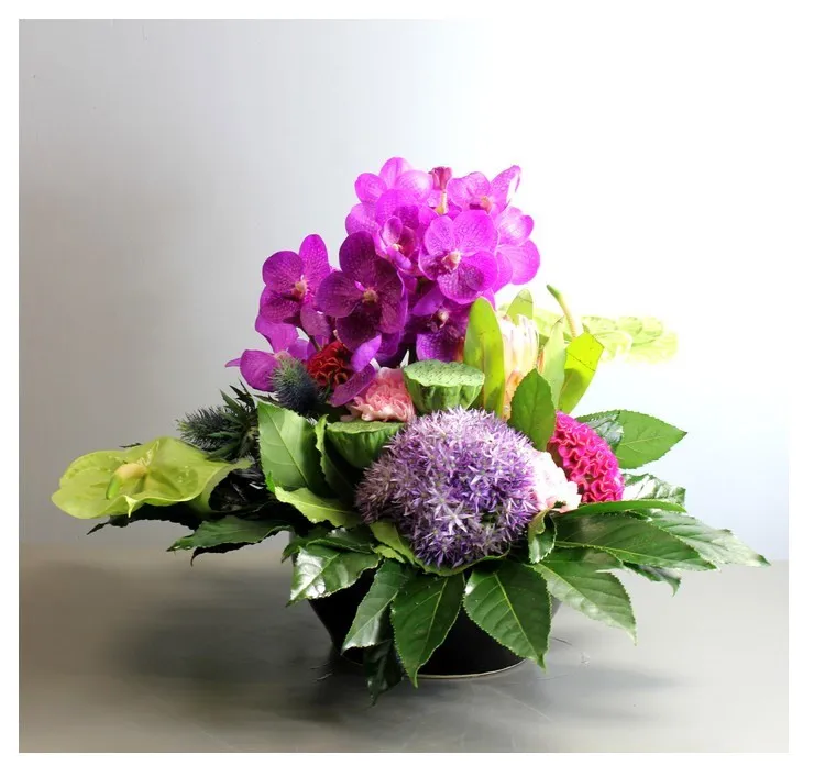 Arrangement of Cut Flowers pink mixed - Macao SAR China