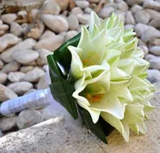 Bridal Lilies Bouquet - Israel
