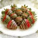 Strawberries in Dubai chocolate with pistachio coating