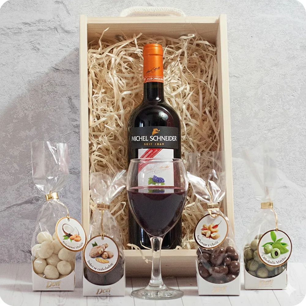 Sweet interlude with engraving - Poczta Kwiatowa® Gift shipment