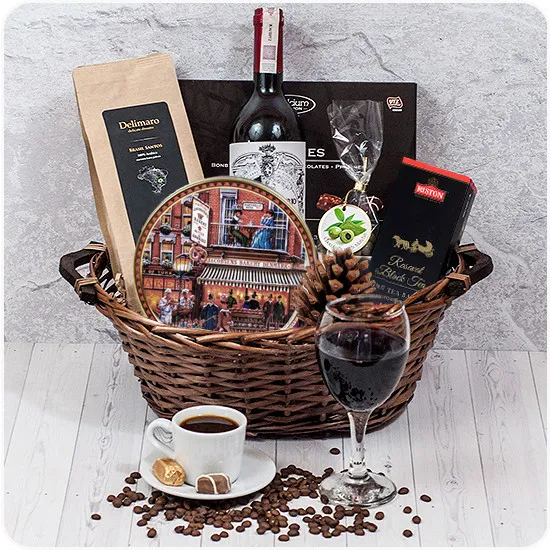 Elegant walnut - Poczta Kwiatowa® - gift basket with delivery