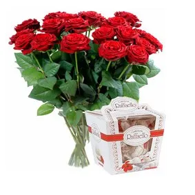 Bouquet of roses and Raffaello candies - Russia