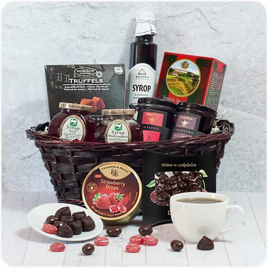 A basket with syrups and teas is a warming present!