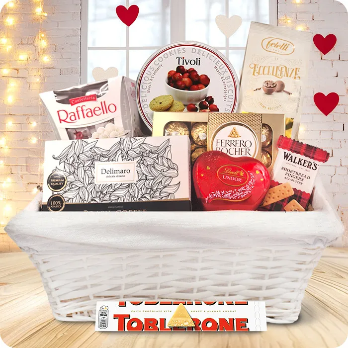 Sweetness of feeling - Poczta Kwiatowa® gift baskets